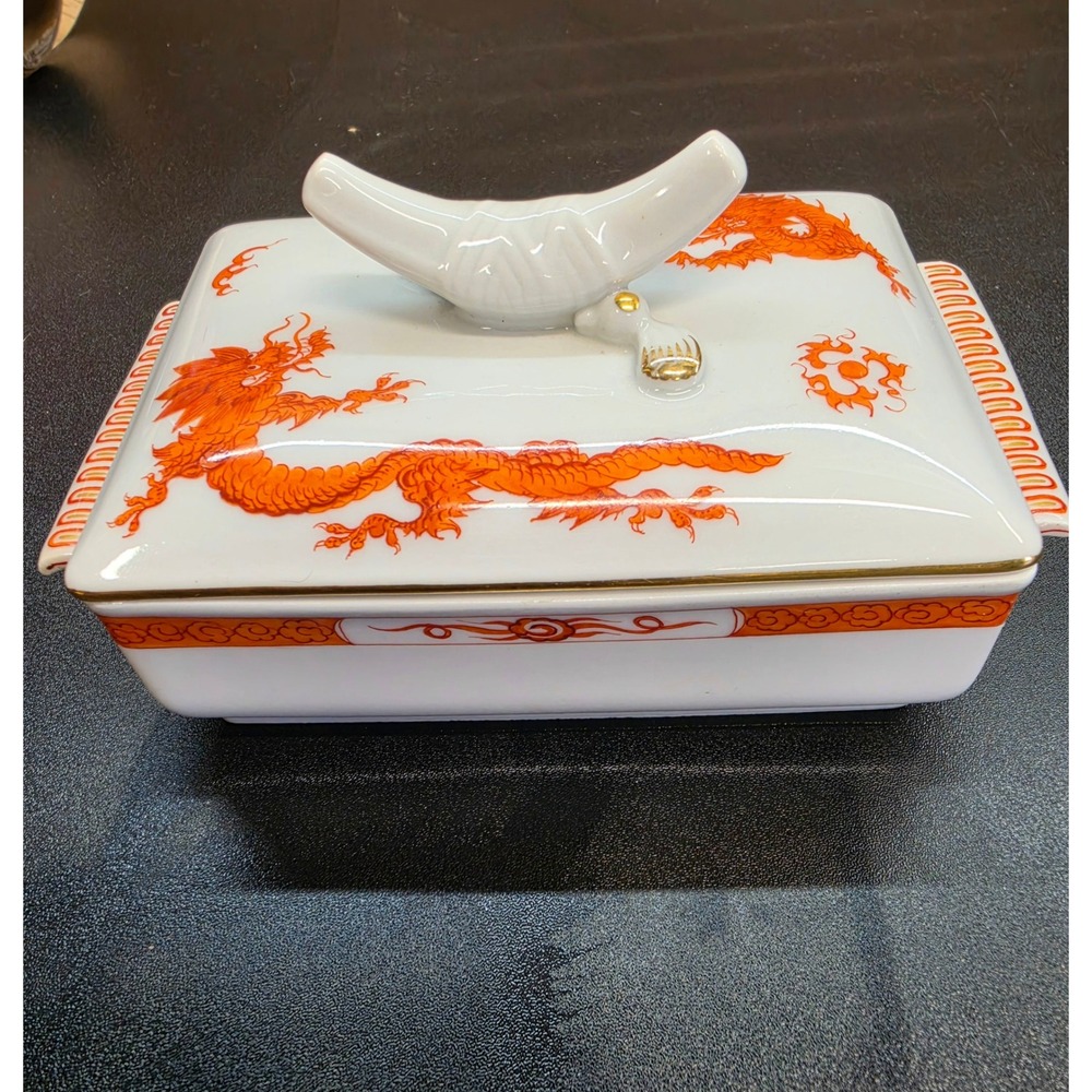 Meissen Red Ming Dragon Porcelain Lidded Trinket Box - 1976 (Model M211)